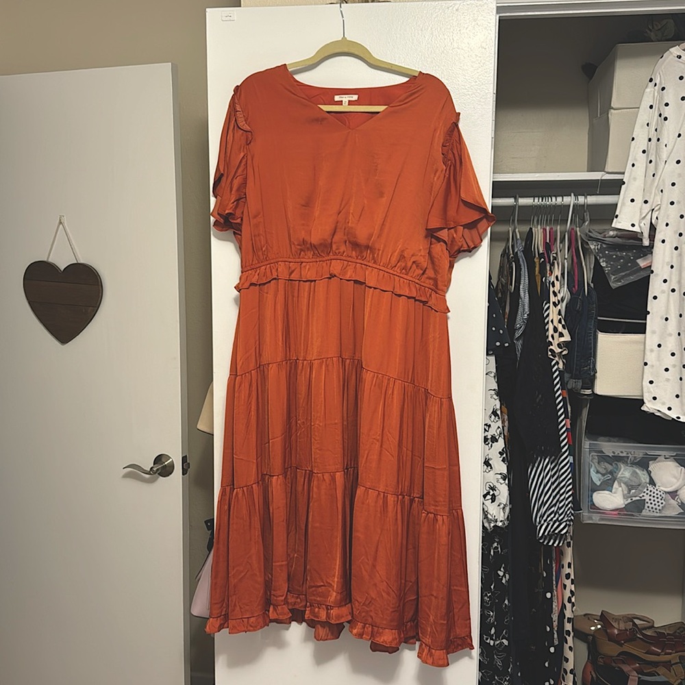 Chic Soul Silky Orange Midi Dress